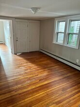 2428 3rd Ave, Unit 1 in Watervliet, NY - Building Photo - Building Photo