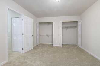 Cross Creek in Laurel, MD - Foto de edificio - Building Photo