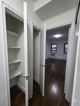 219 E 69th St in New York, NY - Building Photo - Building Photo