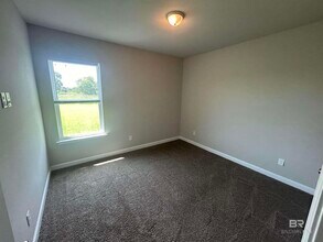 8611 Lockridge Rd in Foley, AL - Building Photo - Building Photo