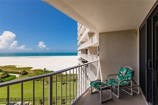 260 Seaview Ct in Marco Island, FL - Building Photo