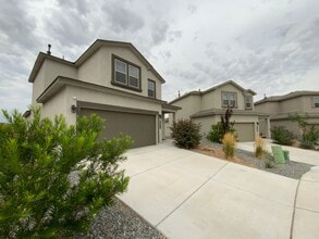 4834 Grizzly Peak Rd NE in Rio Rancho, NM - Building Photo - Building Photo