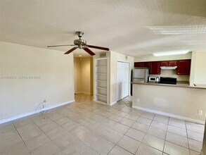 977 Riverside Dr in Coral Springs, FL - Building Photo - Building Photo