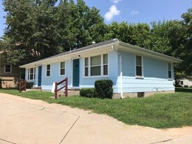 100 High St, Unit 100 High St in Platte City, MO - Building Photo
