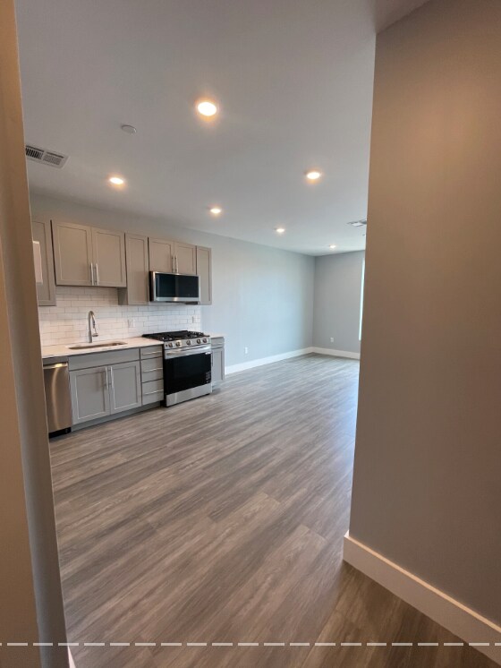 370 Western Ave, Unit 5-6 in Boston, MA - Building Photo - Building Photo