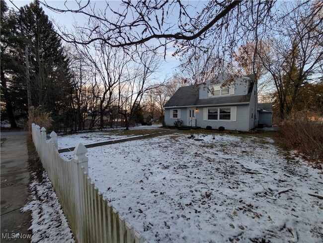 703 Avondale St in Kent, OH - Building Photo - Building Photo