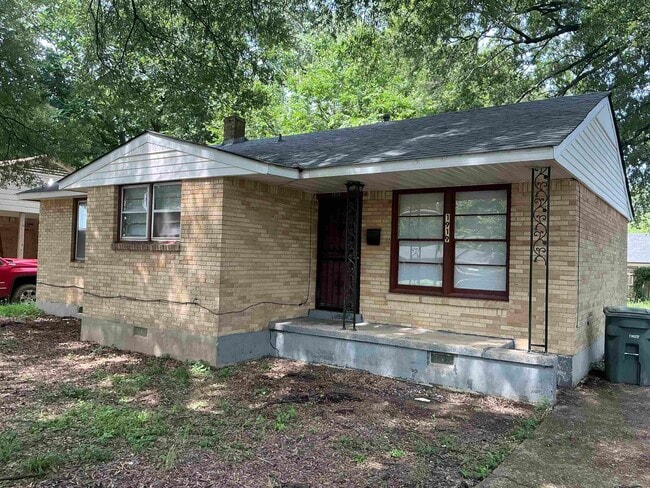 property at 1919 Danville Rd