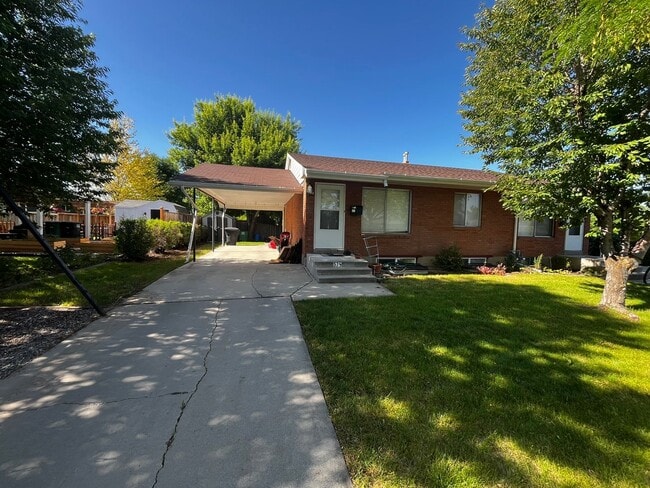 568-574 E 200 S in Kaysville, UT - Building Photo - Building Photo