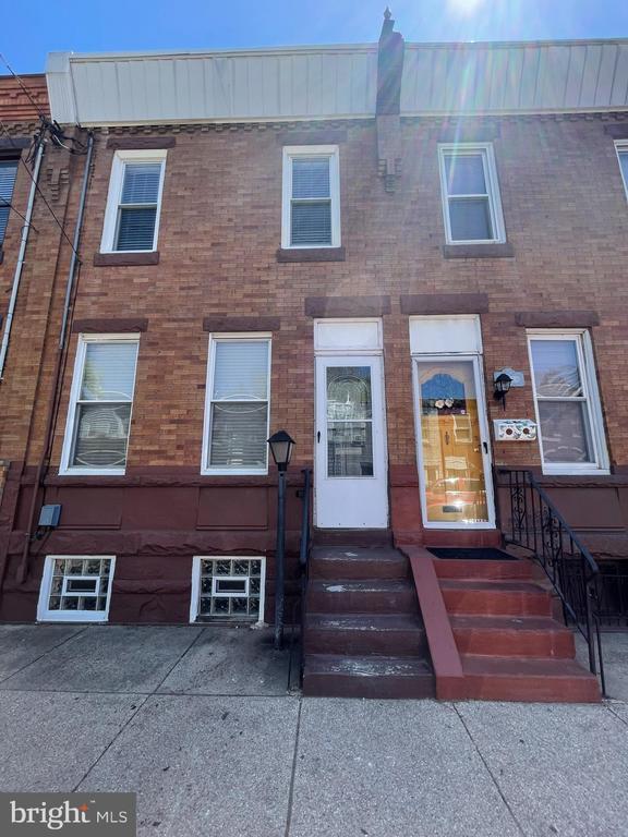 property at 2827 Gaul St