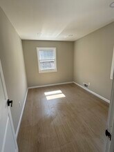 160 Boston Ave in Hillside, NJ - Building Photo - Building Photo