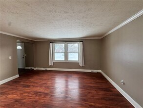 496 Pebbleview Dr in Rochester, NY - Building Photo - Building Photo