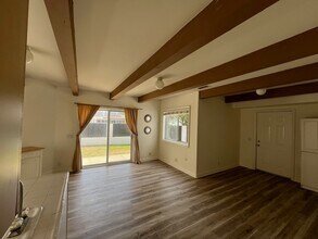 535 Loma Vista St, Unit GST in El Segundo, CA - Building Photo - Building Photo