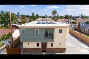 1620 S Glendora Ave in Glendora, CA - Building Photo
