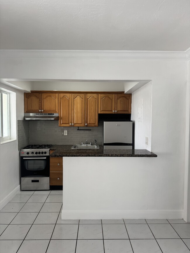 1014 Salzedo St, Unit 3004 in Coral Gables, FL - Building Photo - Building Photo