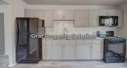 1062 Hovey St in Gary, IN - Building Photo - Building Photo