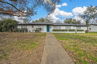 12412 Veronica Rd in Farmers Branch, TX - Building Photo - Building Photo