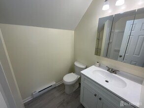145 Union Valley Rd in Monroe Township, NJ - Building Photo - Building Photo