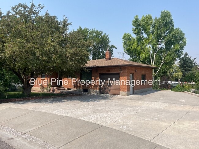property at 29 Purdue Ave
