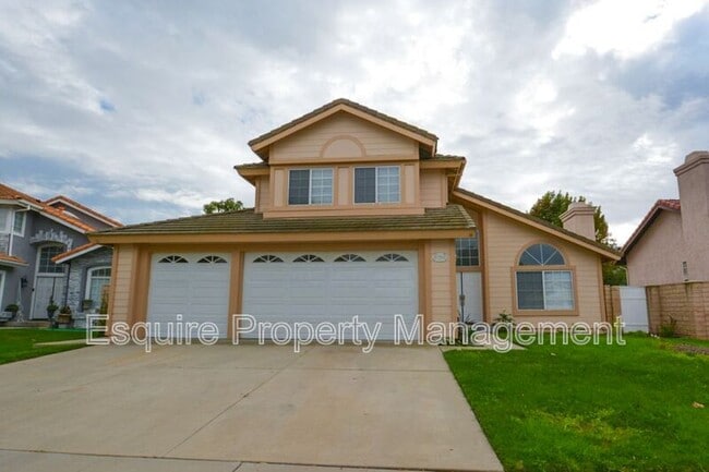 property at 1906 Kensington Ln