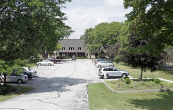 Crow's Nest Apartments in De Pere, WI - Building Photo - Building Photo