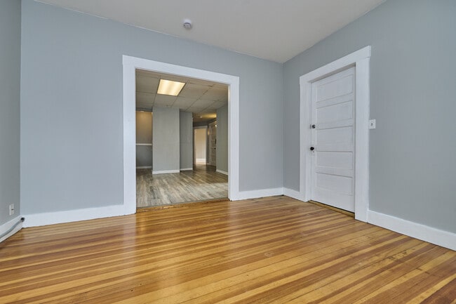 39 Salem St, Unit 2L