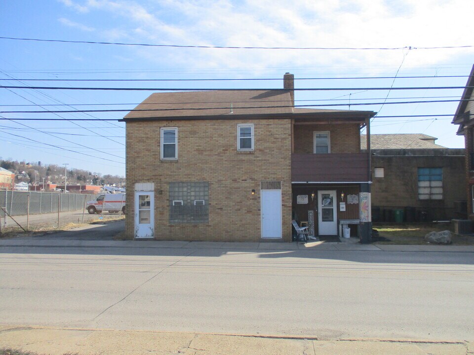 404 11th St, Unit 2nd Floor in Ambridge, PA - Foto de edificio