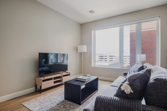 21 Charles St in Cambridge, MA - Foto de edificio - Building Photo