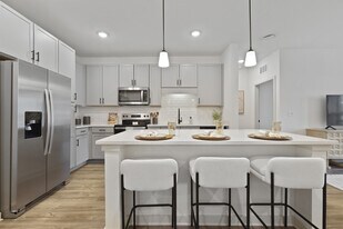 HoM at Pooler in Pooler, GA - Building Photo