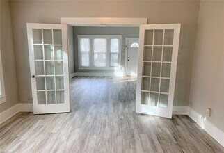 520 E Day St in Denison, TX - Building Photo - Building Photo