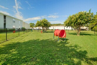 The Retreat at Hidden Bay Apartment Homes in St. Marys, GA - Building Photo - Building Photo