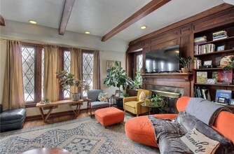 3665 Glencairn Rd, Unit 2 in Shaker Heights, OH - Building Photo - Building Photo