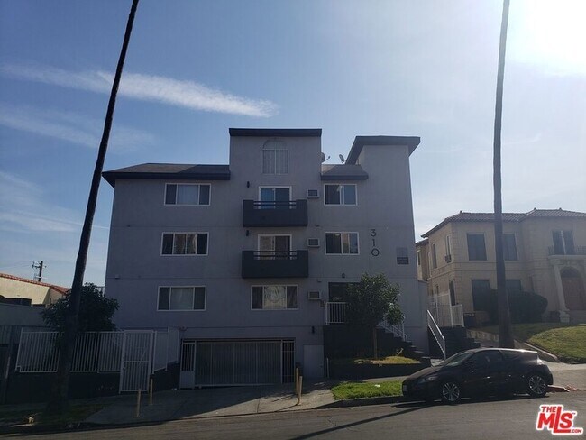 property at 310 S Kenmore Ave