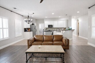 2917 Dustin Dr in Odessa, TX - Foto de edificio - Building Photo