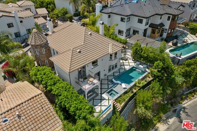 property at 21615 Medina Estates Dr