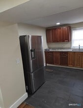 65 Prospect St in Meriden, CT - Building Photo - Building Photo