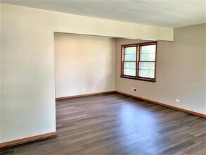 9305 Massasoit Ave in Oak Lawn, IL - Building Photo - Building Photo