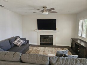 42962 Cala Rosso in Temecula, CA - Building Photo - Building Photo