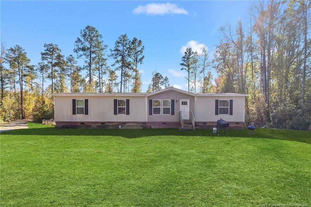 7096 Monarch Dr in Linden, NC - Building Photo