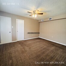 101 1st Ave in Nederland, TX - Building Photo - Building Photo