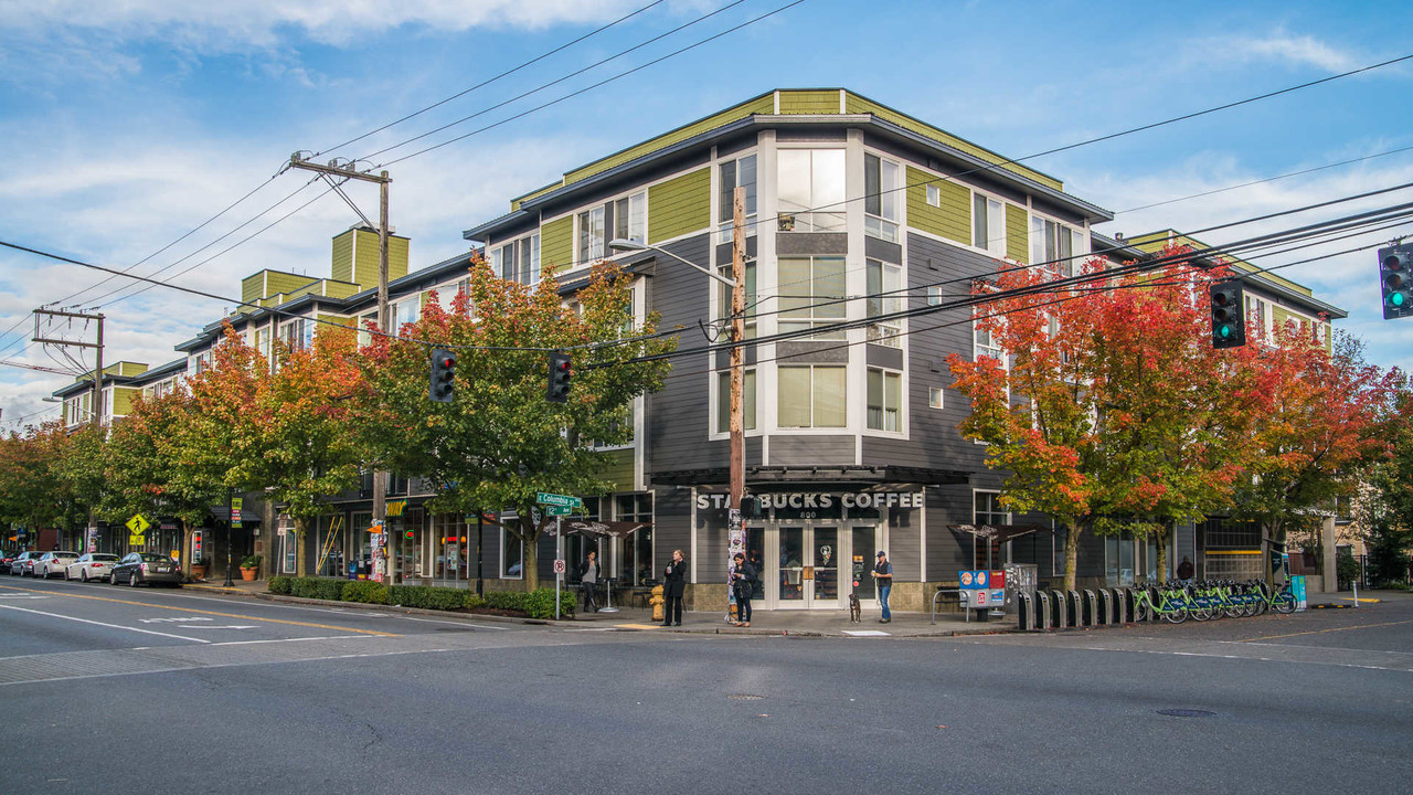 Rianna in Seattle, WA - Building Photo