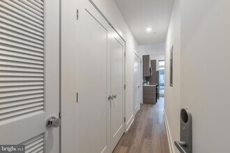 5545 Pulaski Ave, Unit 208 in Philadelphia, PA - Building Photo - Building Photo