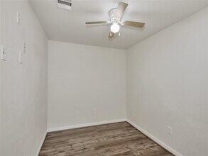 9906 Orchid Spring Ln in Houston, TX - Building Photo - Building Photo