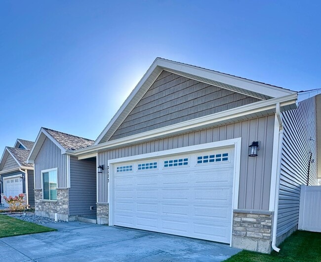 2173 Summerfield Ln in Rexburg, ID - Building Photo - Building Photo