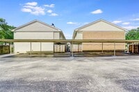 18218 Heritage Ln photo'