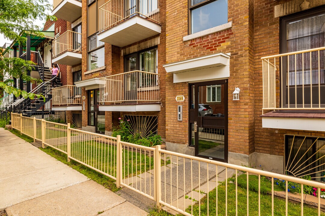 2269-2275 Messier in Montréal, QC - Building Photo
