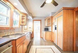 38 Ley St, Unit 38 ley st in Agawam, MA - Building Photo - Building Photo