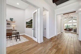 7948 Valley Pt in Fair Oaks Ranch, TX - Building Photo - Building Photo