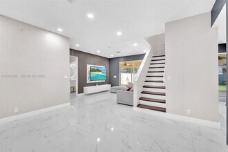 5040 Willow Pond Rd W in West Palm Beach, FL - Building Photo - Building Photo