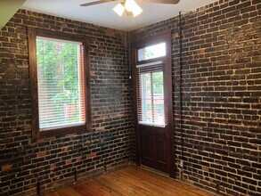 457 Dauphin St, Unit Jeff Jordan in Mobile, AL - Foto de edificio - Building Photo