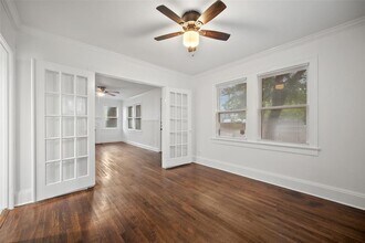 4605 Harmon Ave in Austin, TX - Building Photo - Building Photo